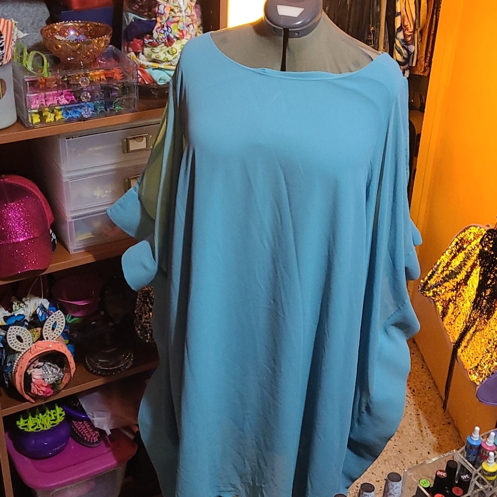 Gorgeous batwing dress